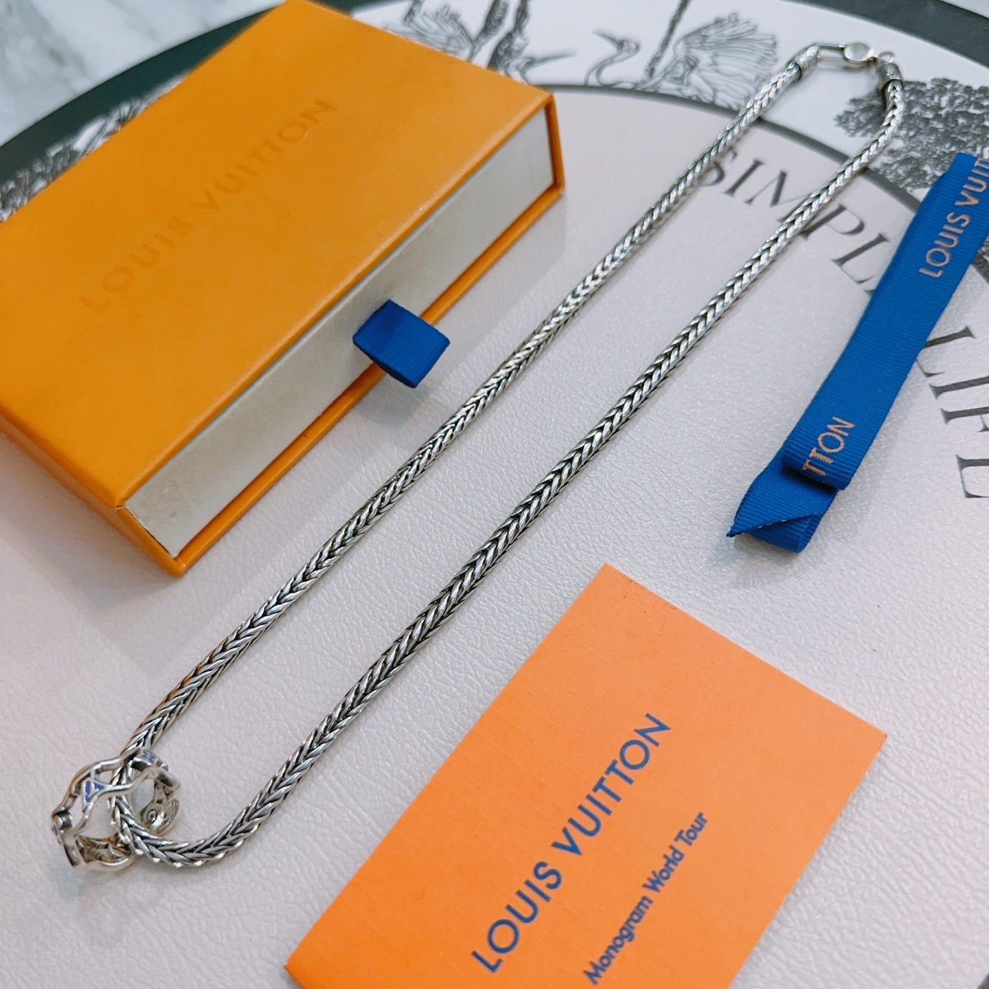 Louis Vuitton Necklaces — f1736a13
