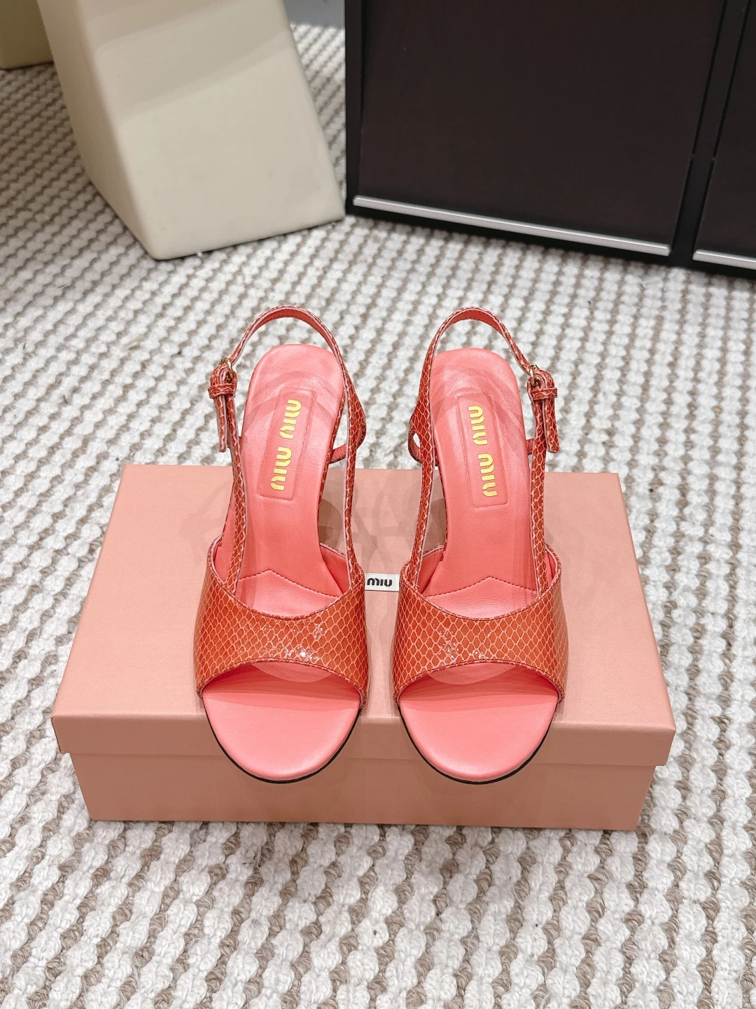 Miu Miu Slippers — eaf6cc25