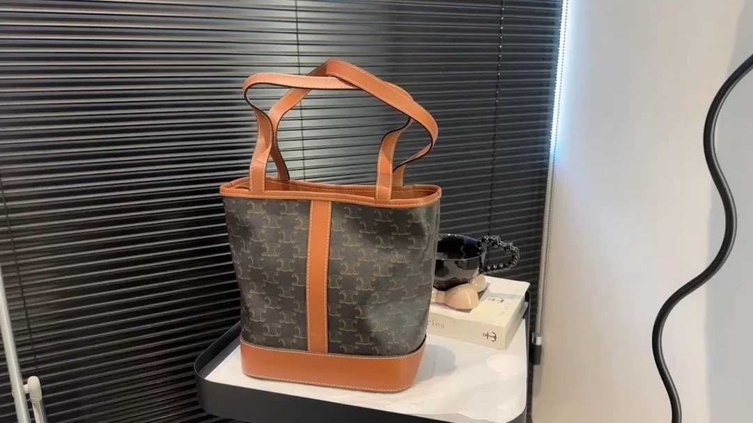 Travel Bags — 76c46e39