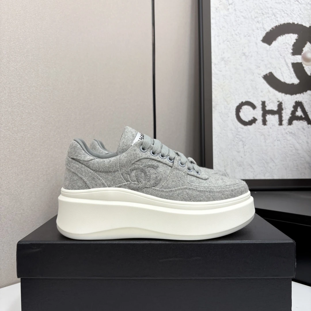 Chanel Sneakers — ce2aa960