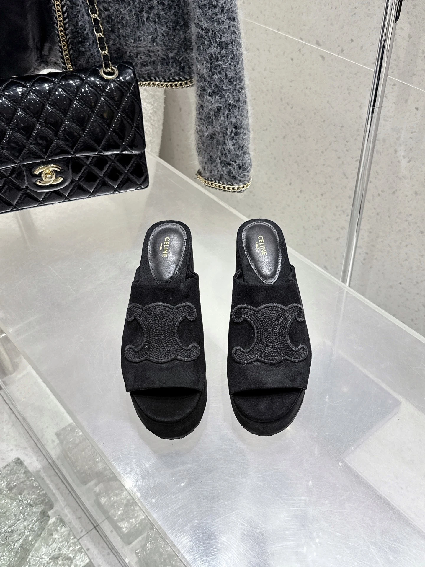 Celine Slippers — 0810c490