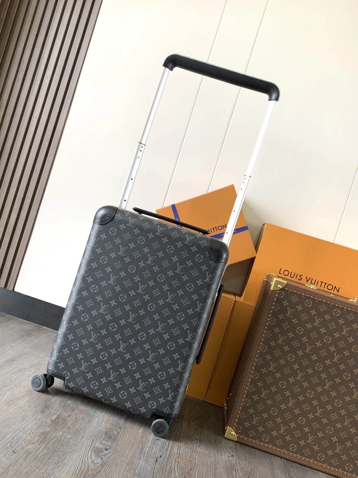 Luggage — 019db86e