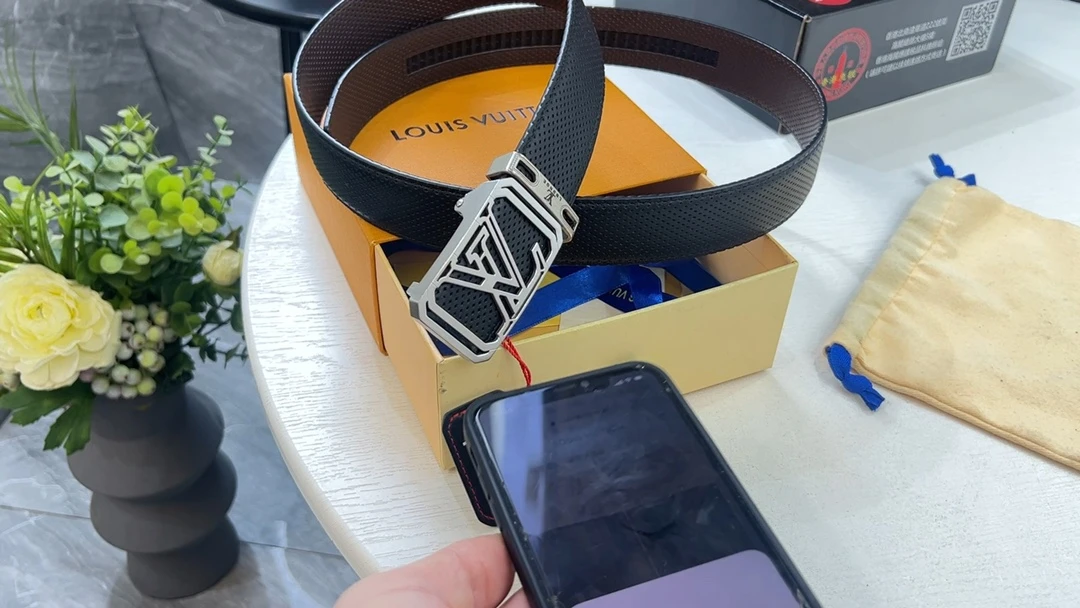 Louis Vuitton Belt — d647cad4