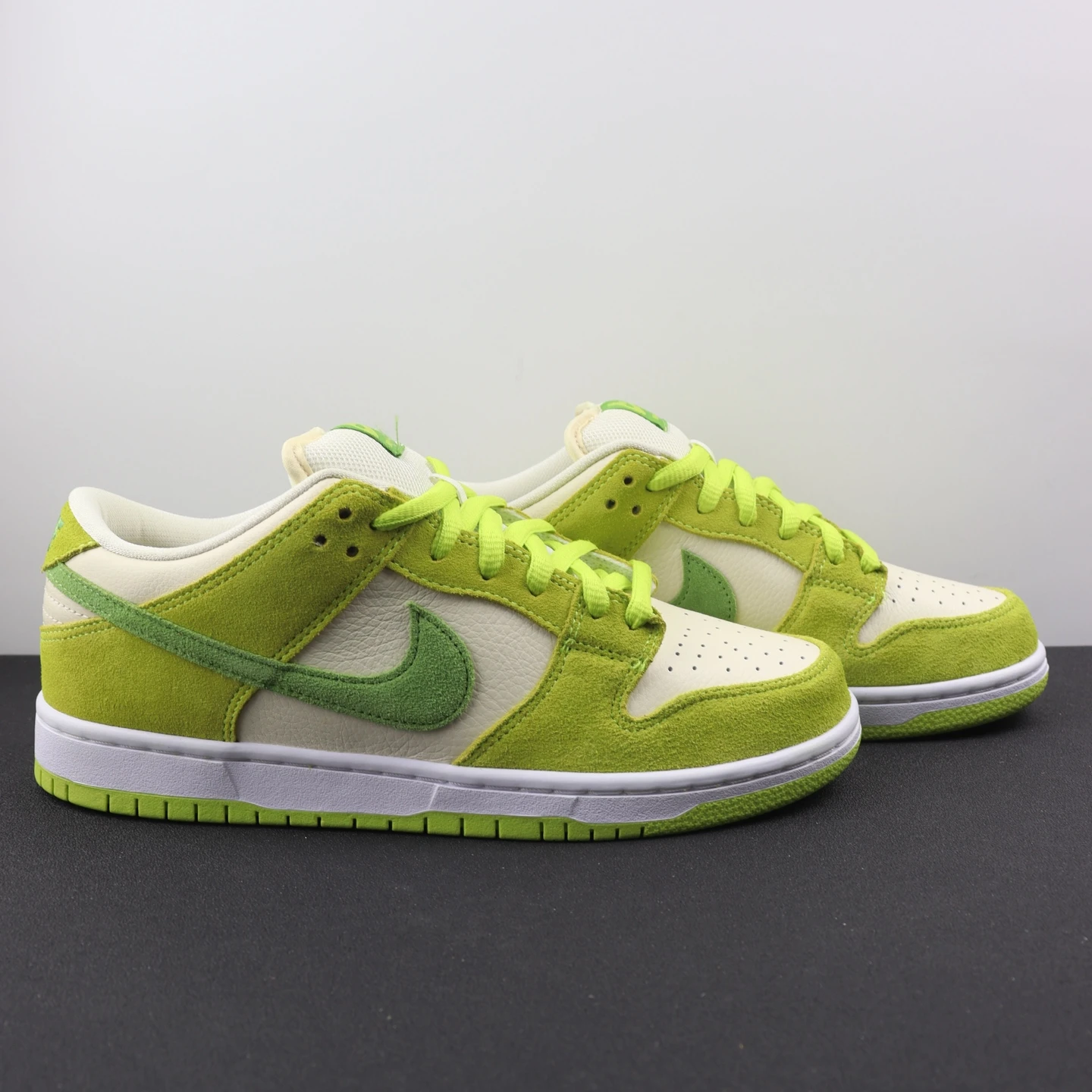Nike Shoes — ce133647