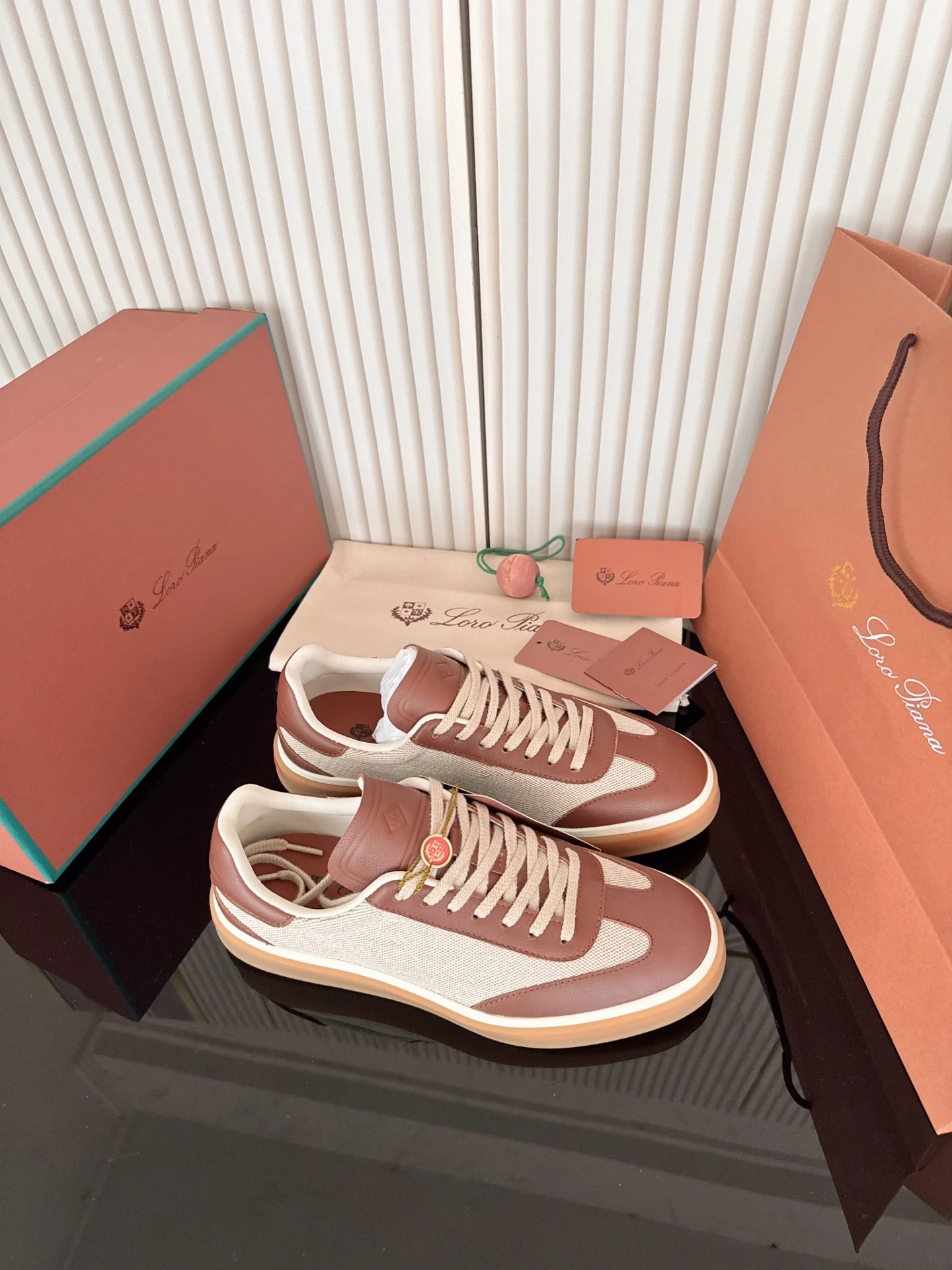 Loro Piana Sneakers — abaea549