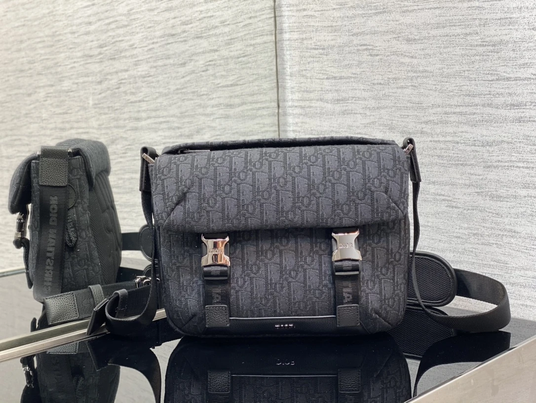 Dior Bag — c4cf6511