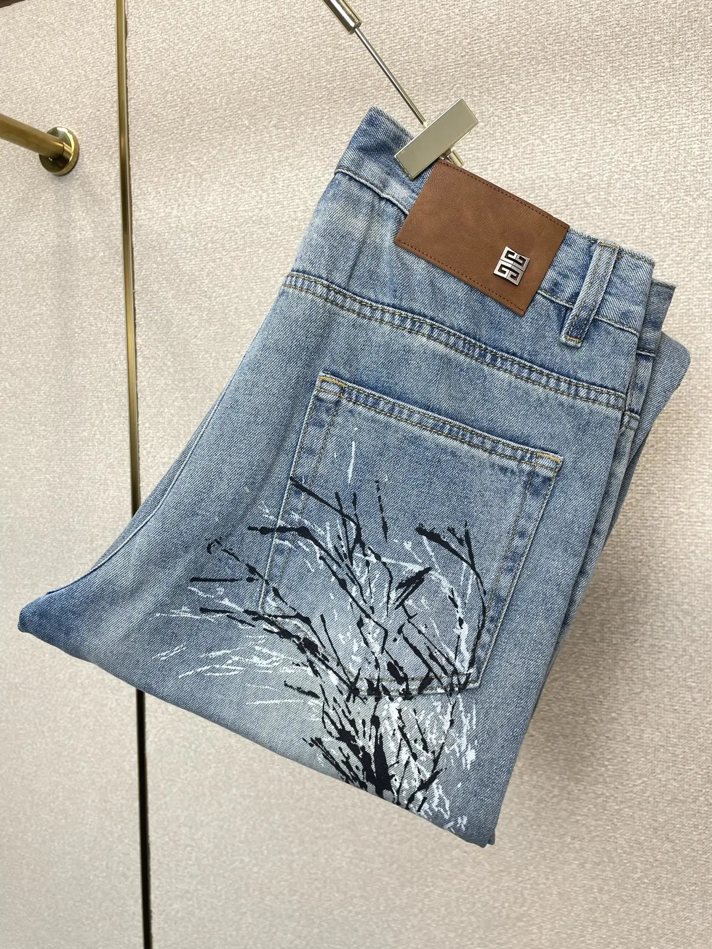 Givenchy Jeans — 645be74e