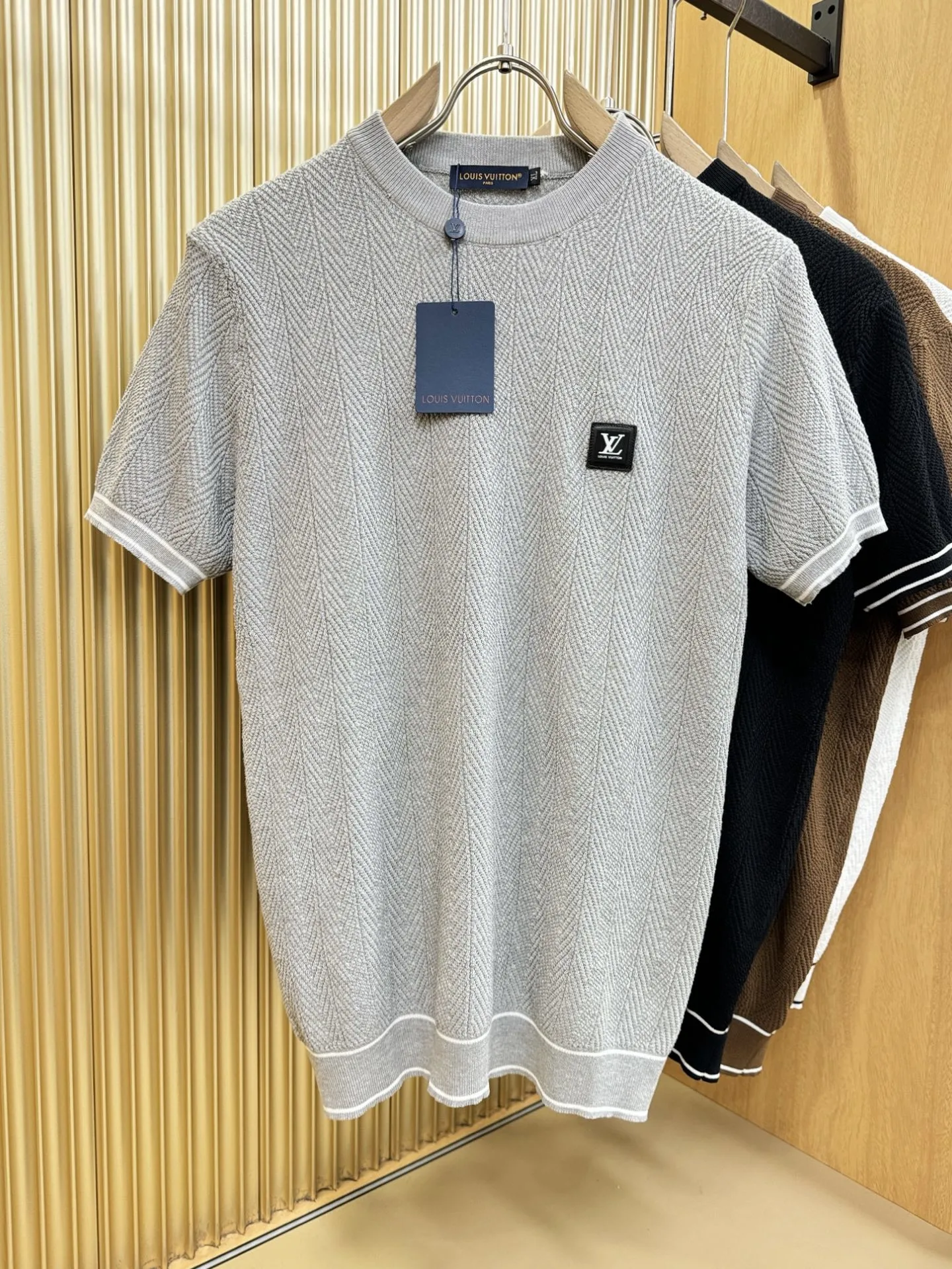 Louis Vuitton T-Shirt — e566c438