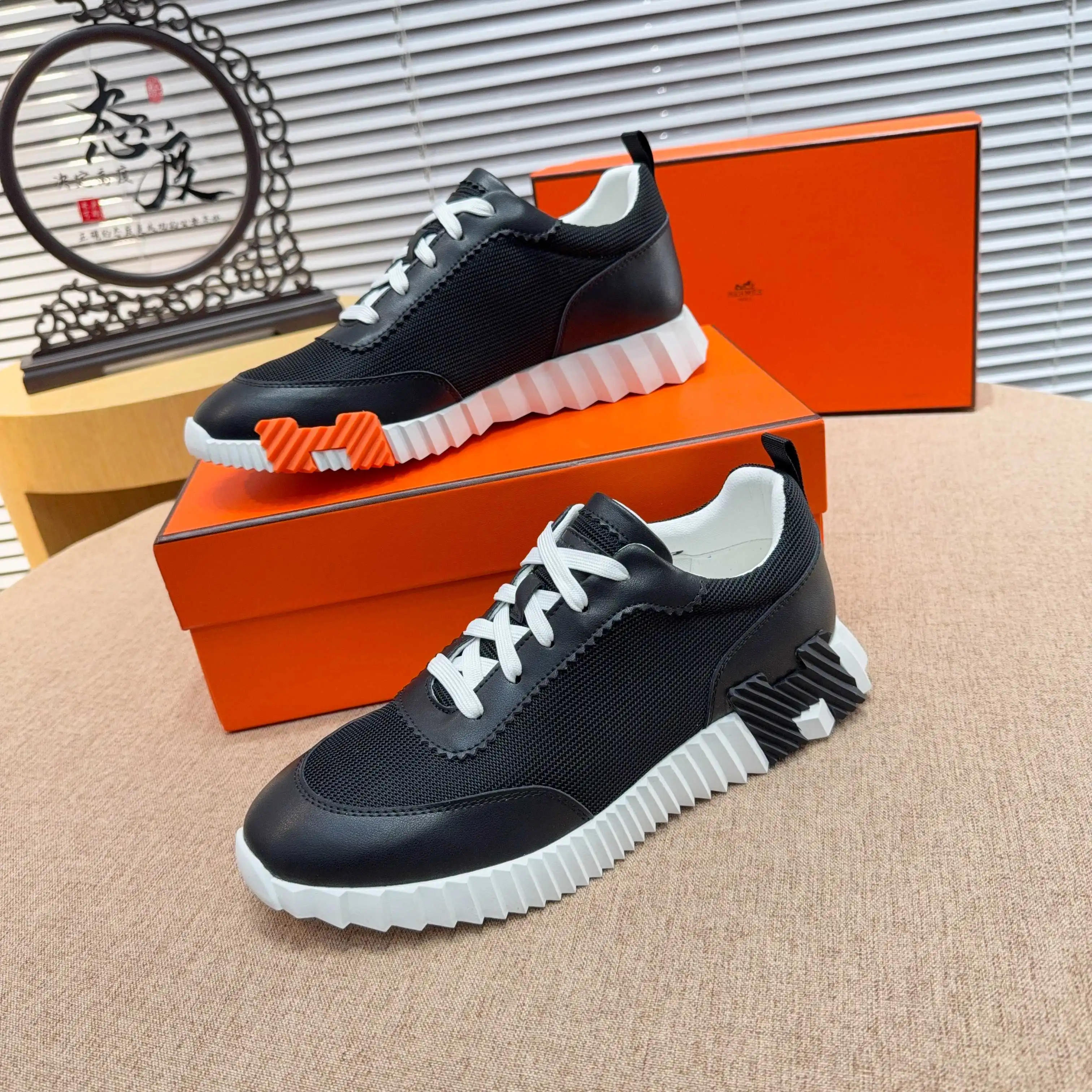 Hermès Sneakers — db3e0493