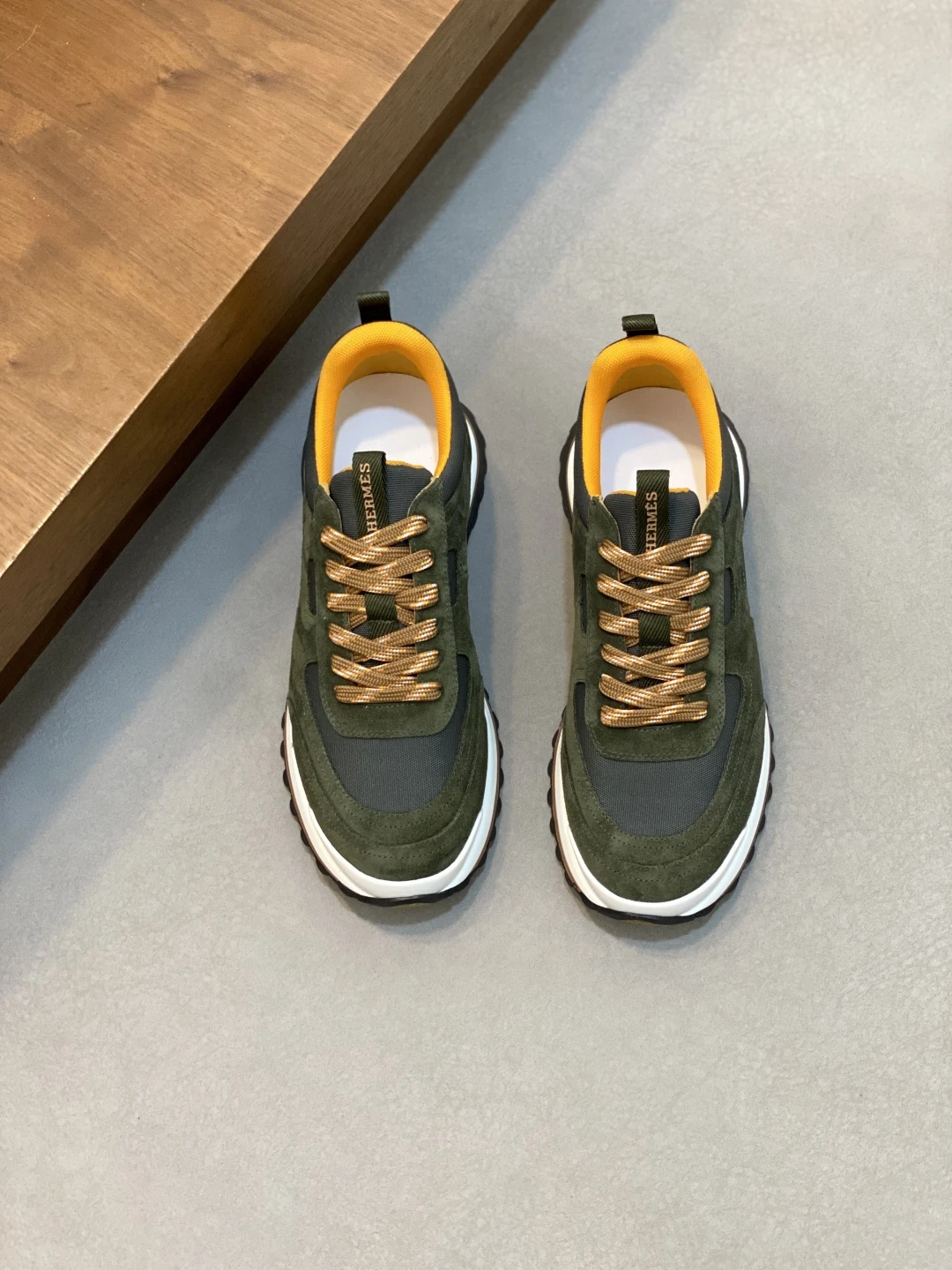 Hermès Sneakers — e359ec6d