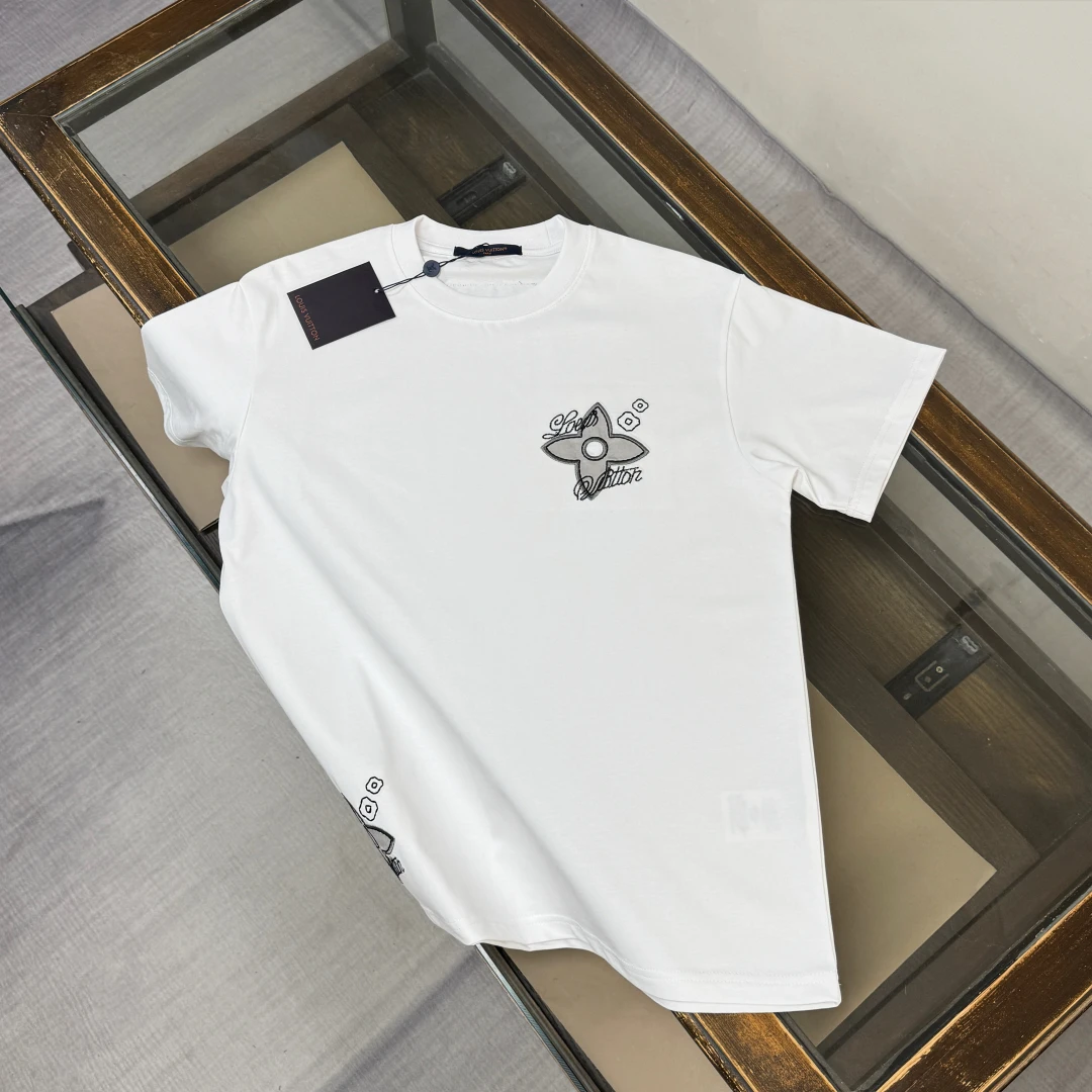 Louis Vuitton T-Shirt — 6d0fb395