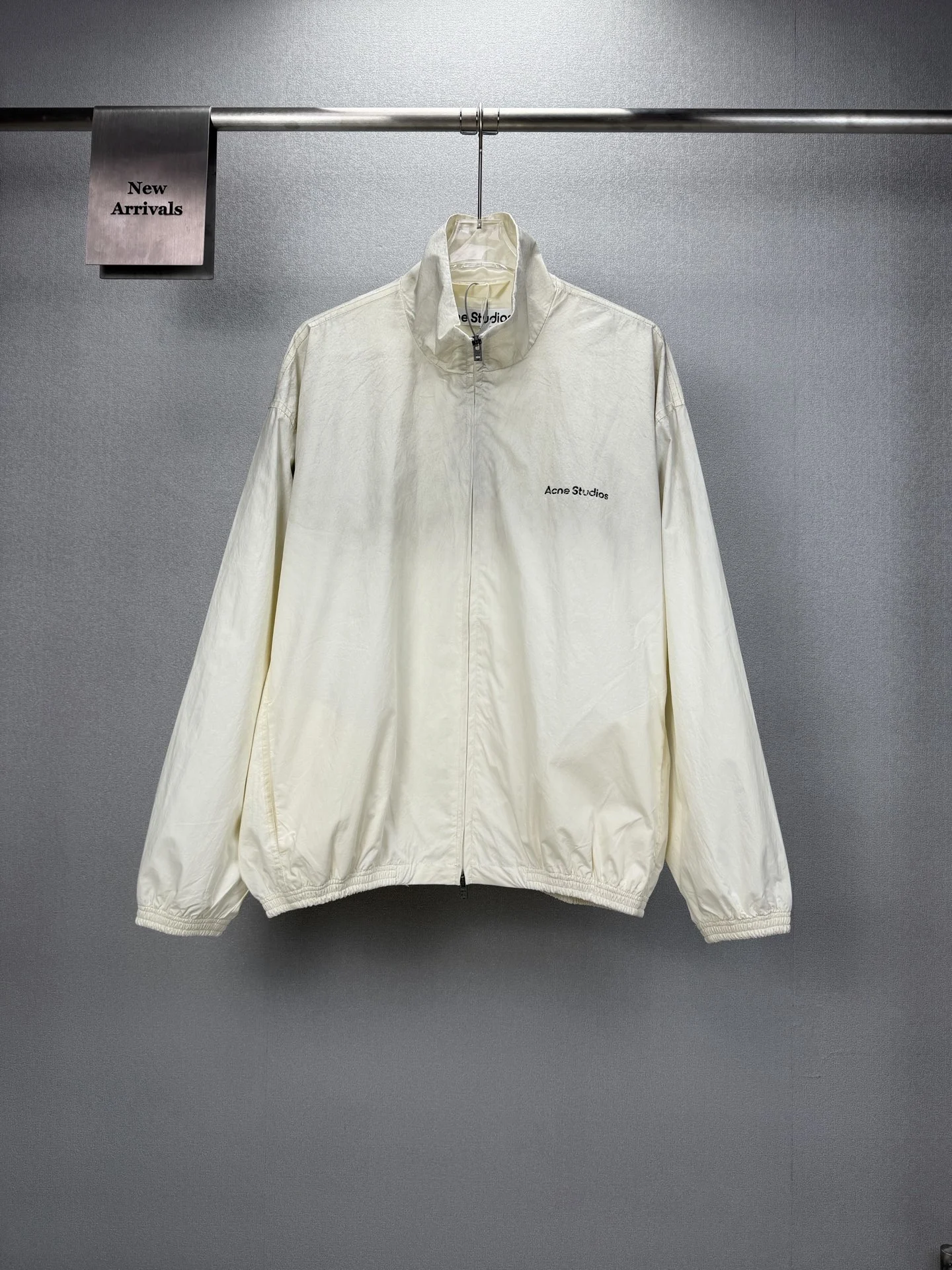 Jackets — 060e52be