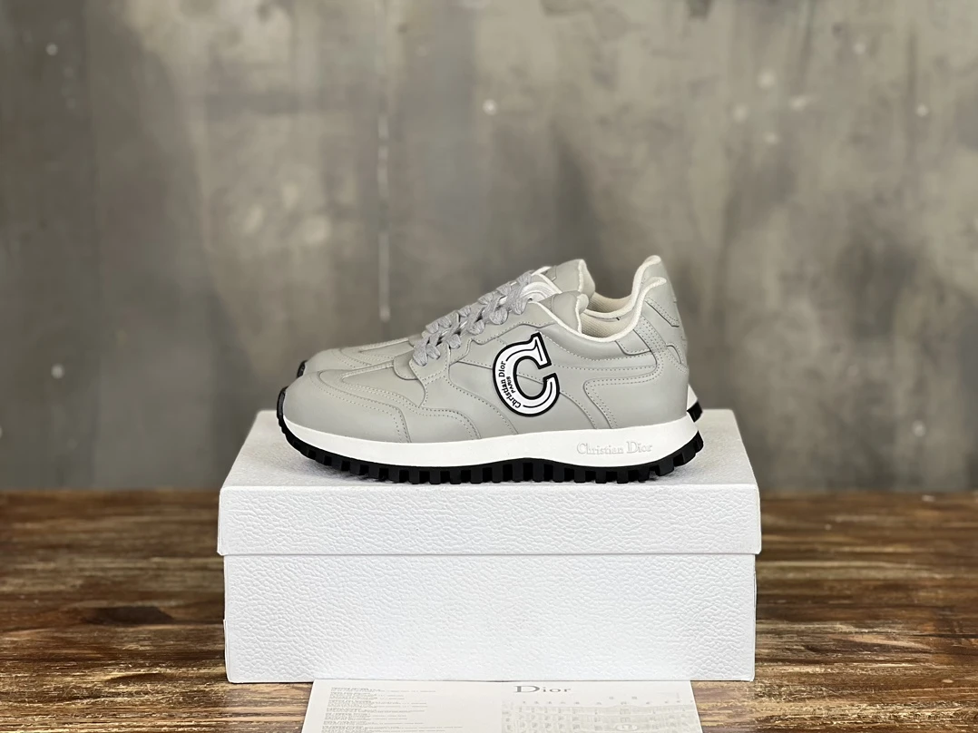Dior Sneakers — 538a133f