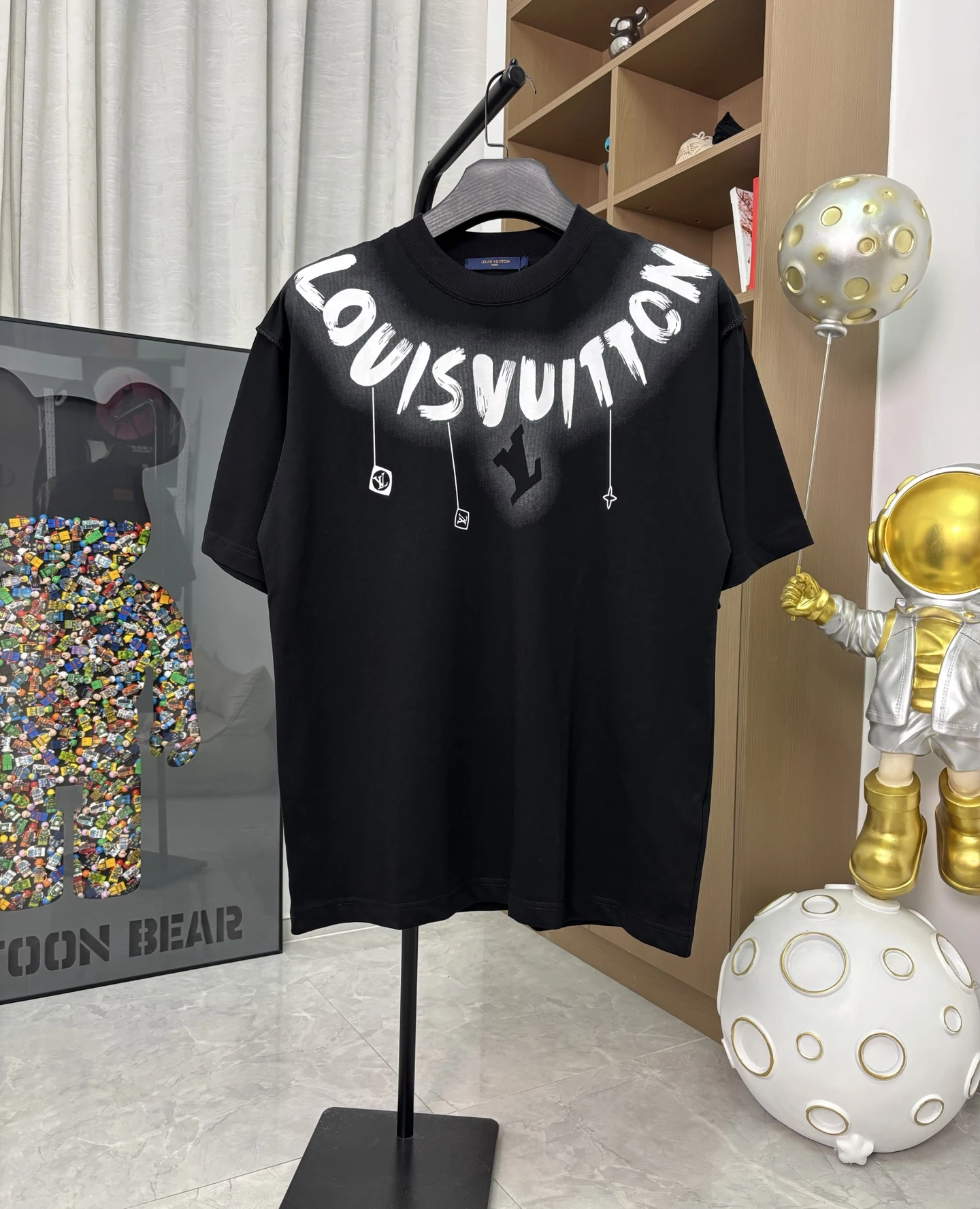 Louis Vuitton T-Shirt — e3ad4a75