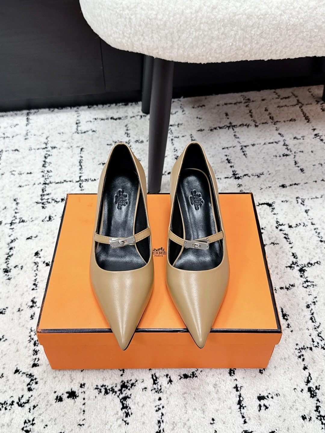 Hermès Shoes — 186f9483
