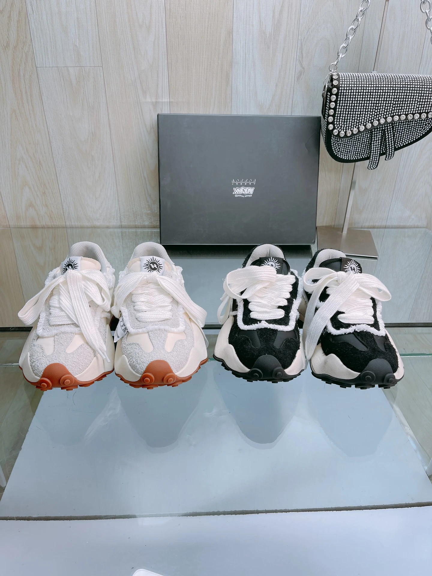 XVESSEL Sneakers — fa4d5337