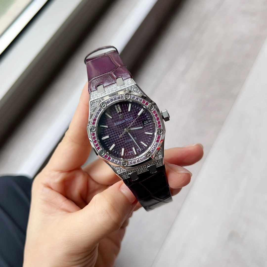 Audemars Piguet Watch — 550dbe67