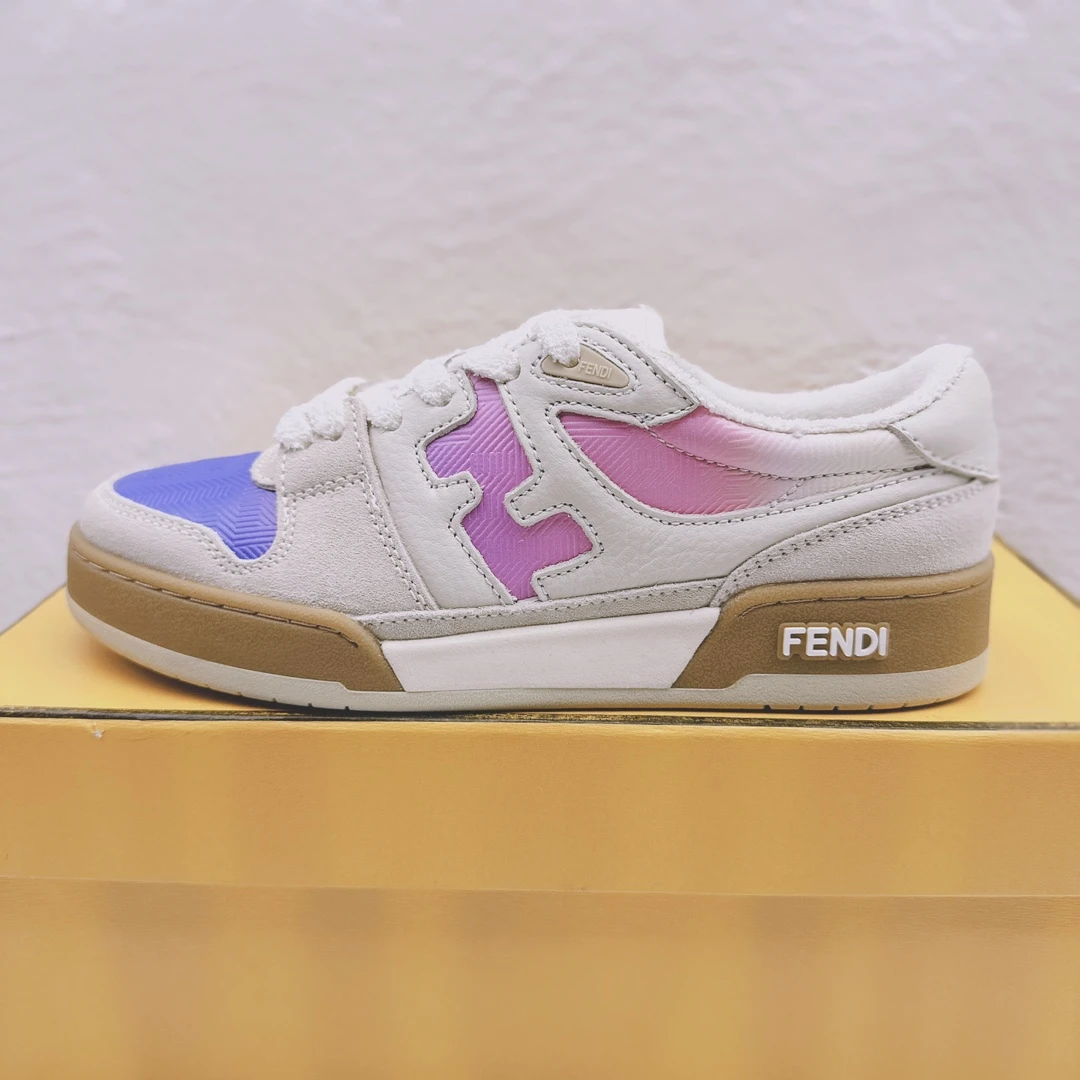 Fendi Sneakers — 0dfbf6ce