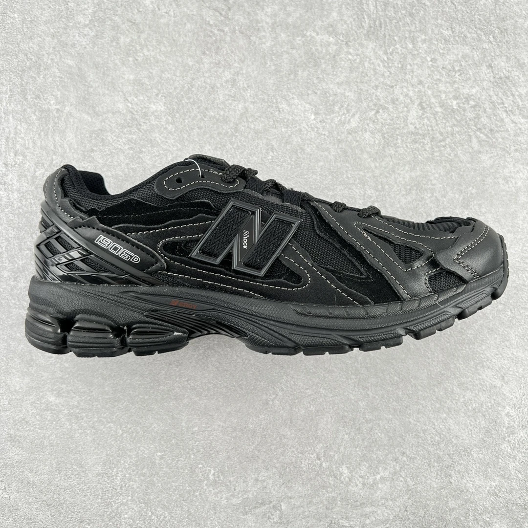New Balance Sneakers — dee56d17