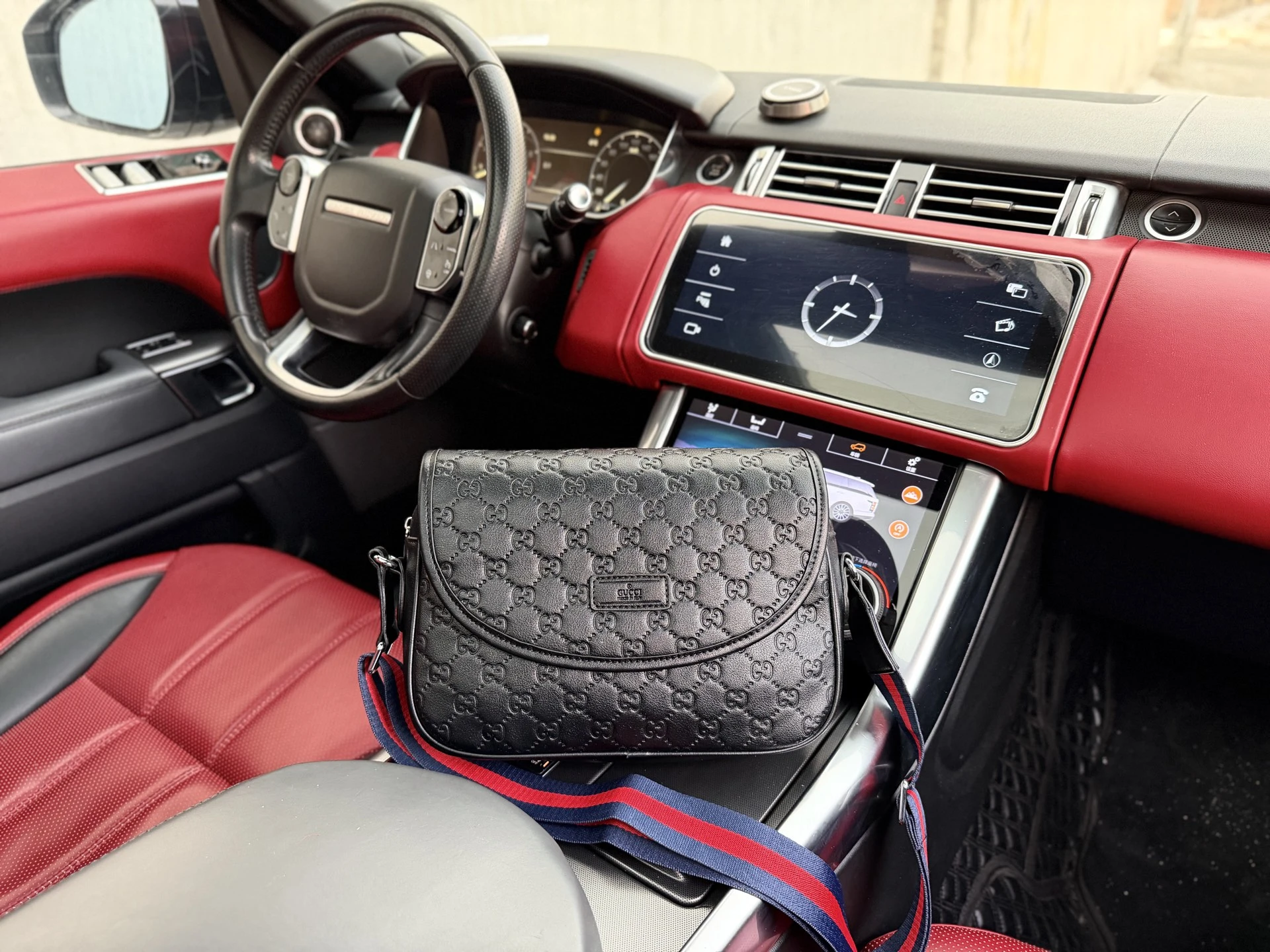 Gucci Bag — b23053b2