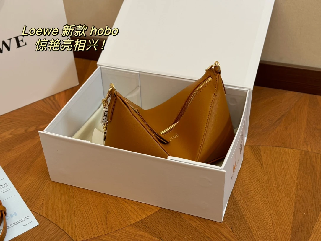 Loewe Bag — 79e061cb