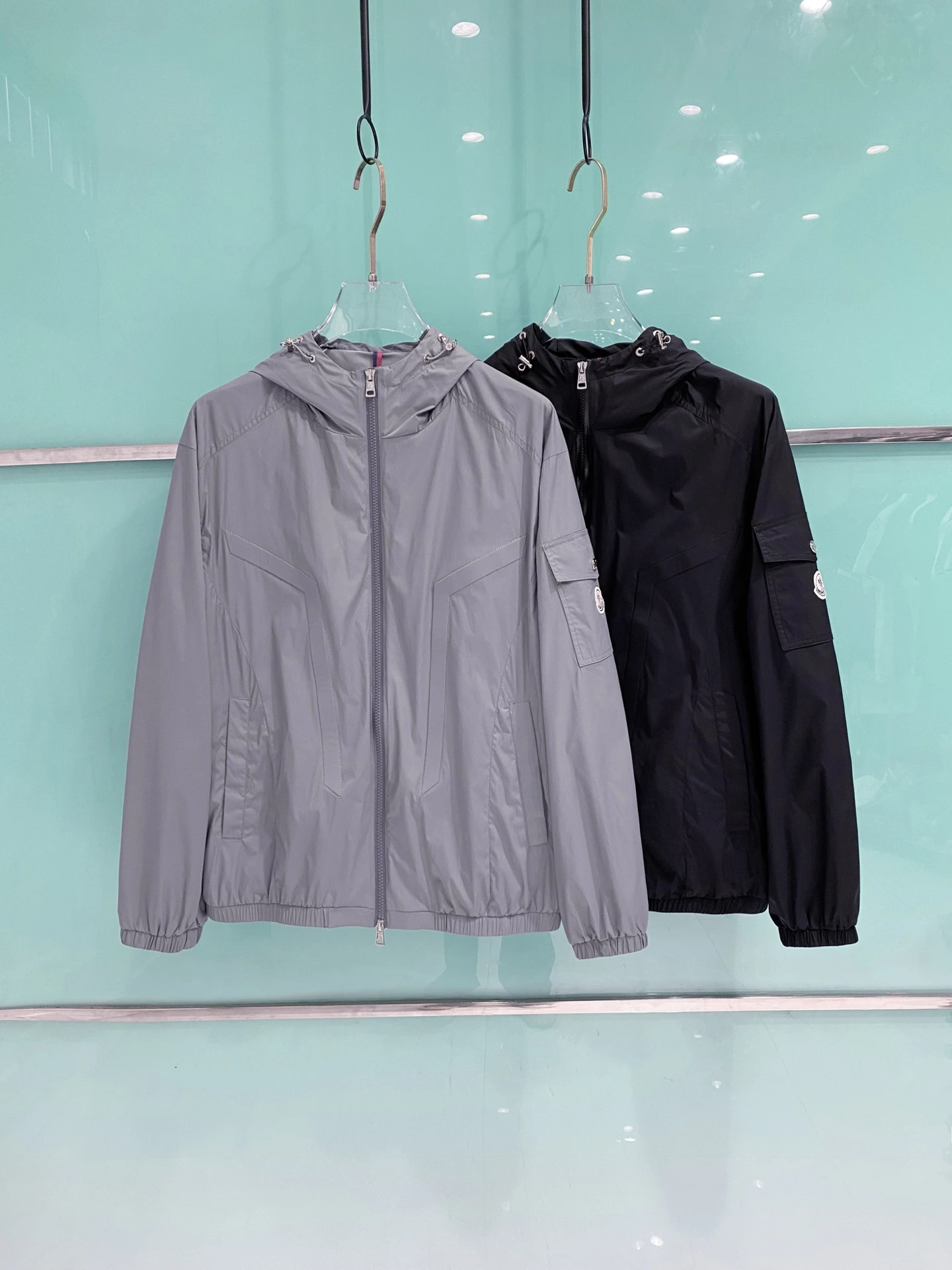 Moncler Jackets — 16555b43