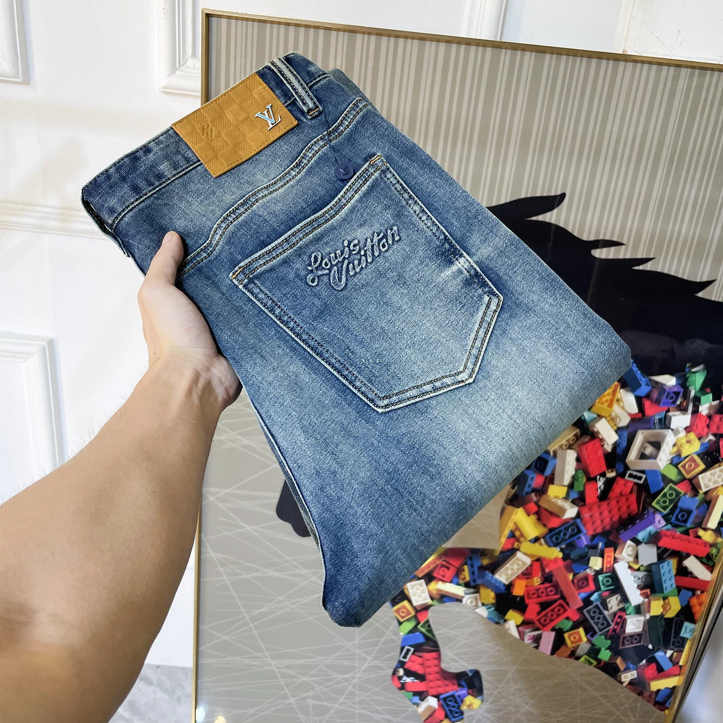 Louis Vuitton Jeans — 8072b01d
