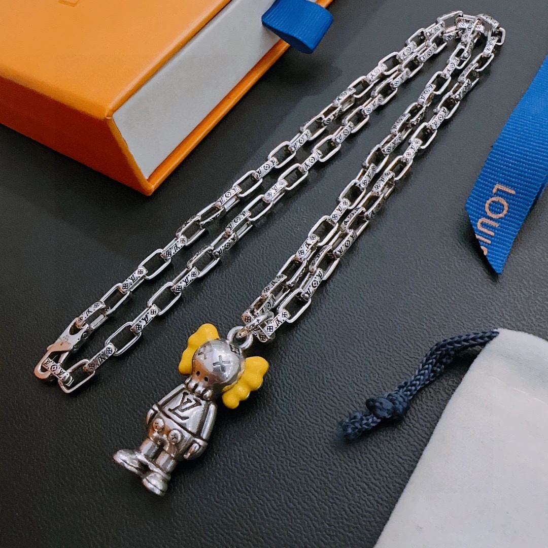 Louis Vuitton Necklaces — d126f194