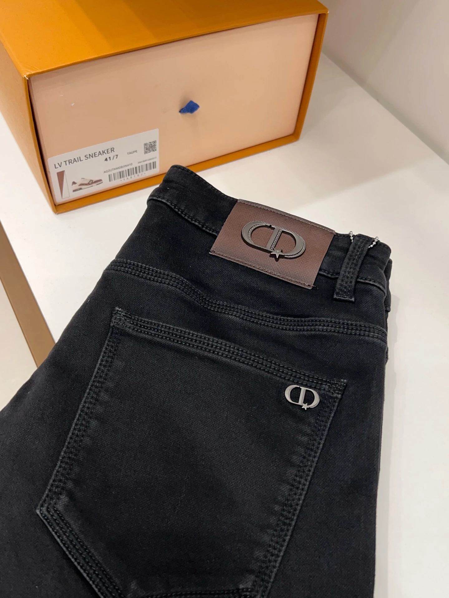 Jeans — b7a1d6a9