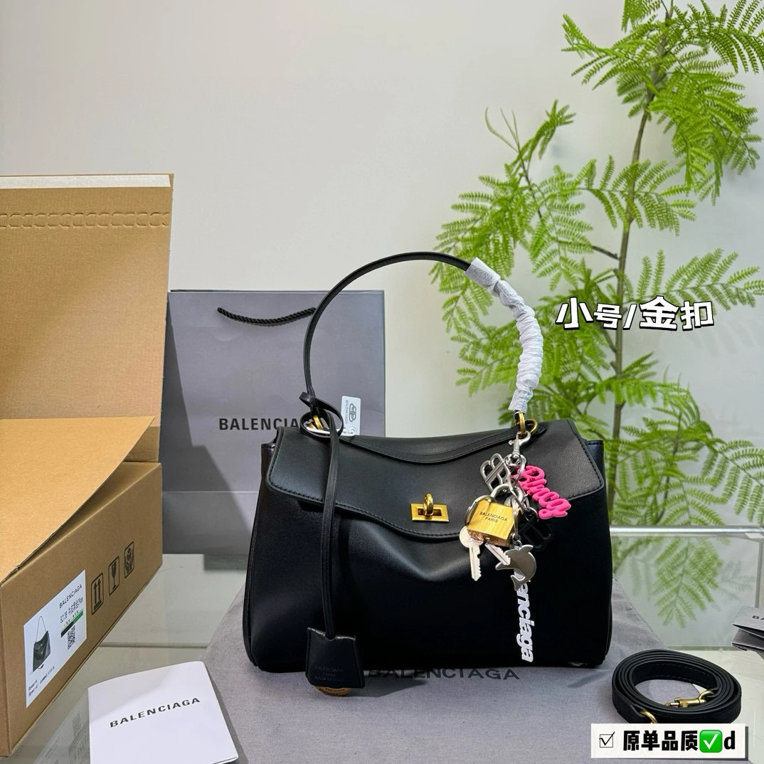 Balenciaga Bag — 4bc2f8a3