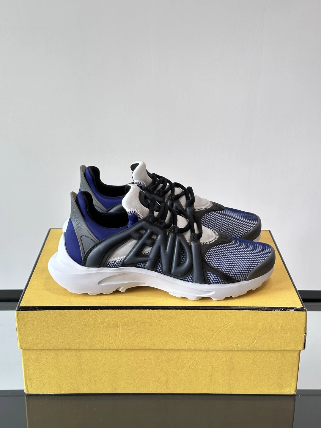 Fendi Sneakers — 6ec24afa