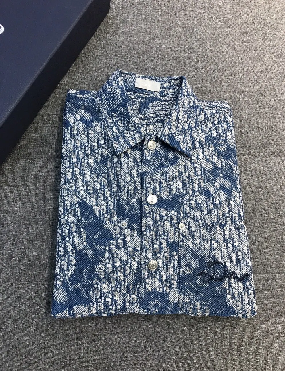 Shirts — 65e5724e