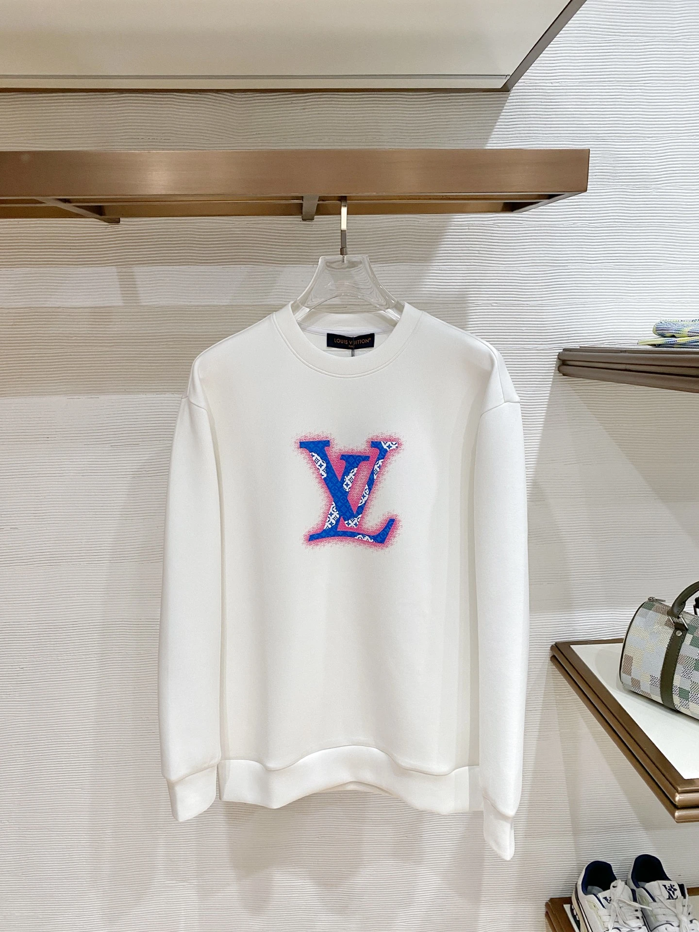 Louis Vuitton Sweatshirts — 1d2a9feb