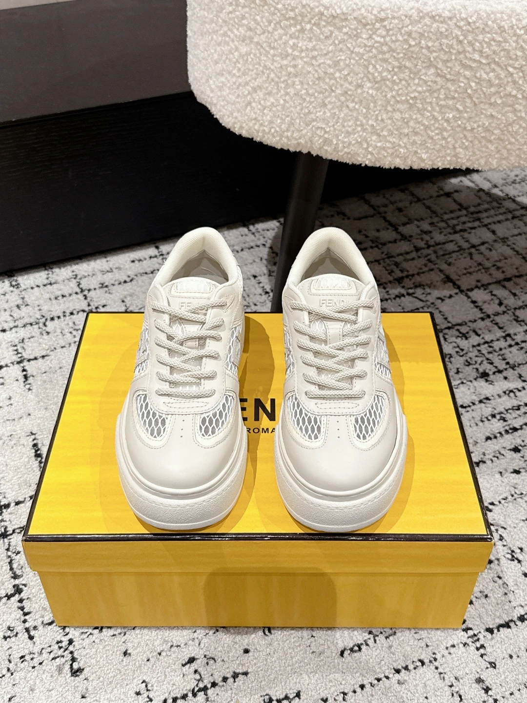Louis Vuitton Sneakers — 4cabdcb9