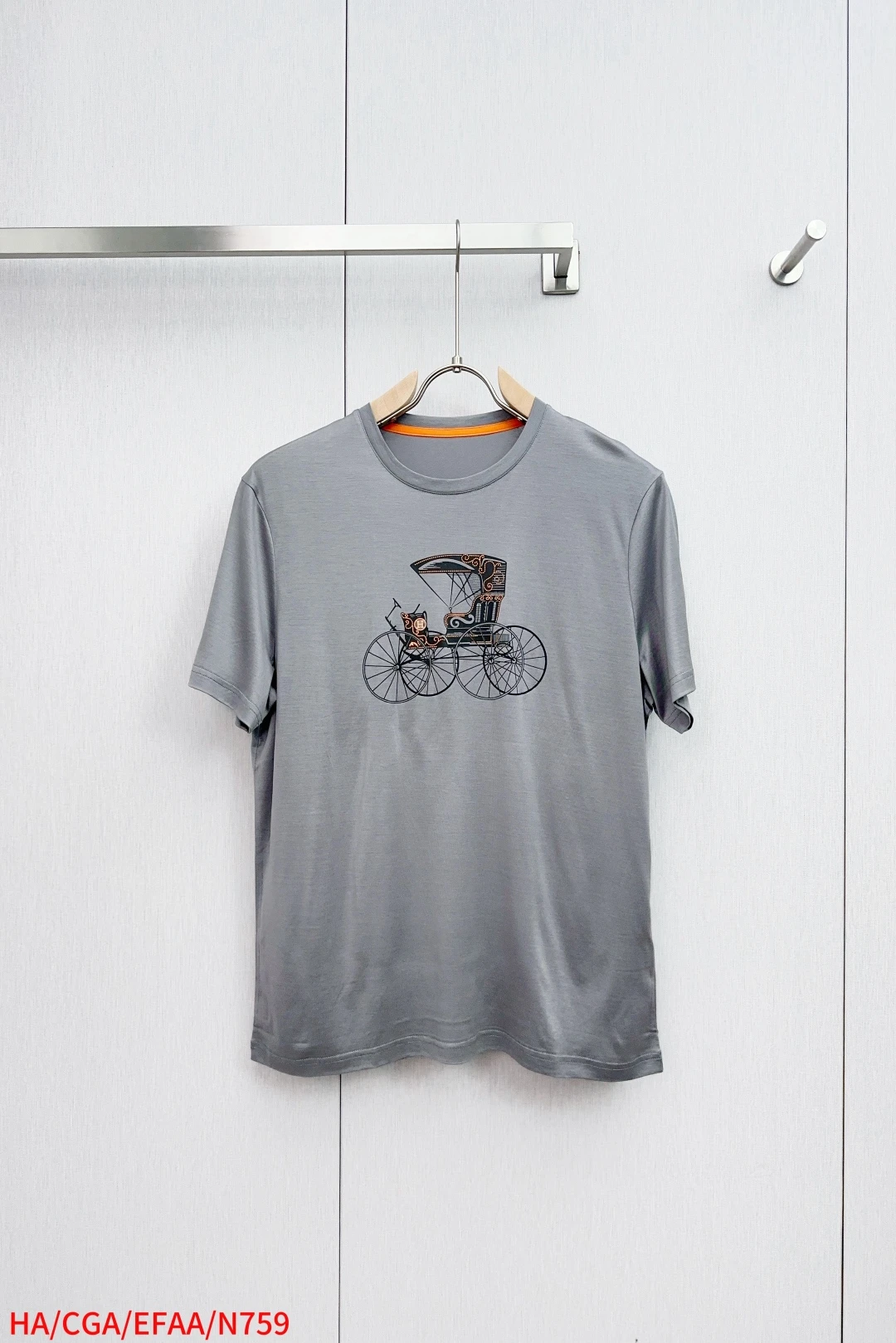 Hermès T-Shirt — 67a1a954