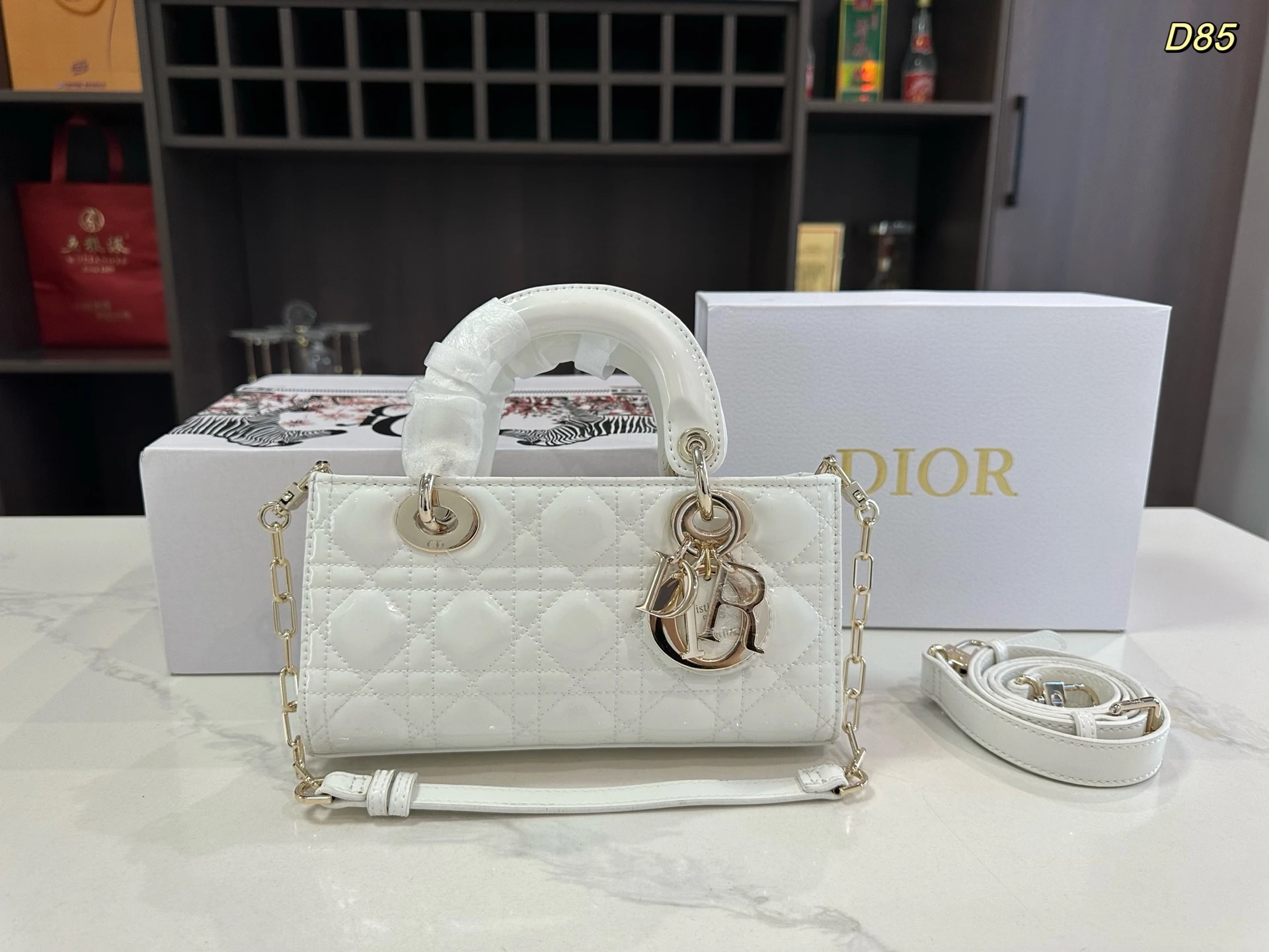 Dior Bag — 64e81d15