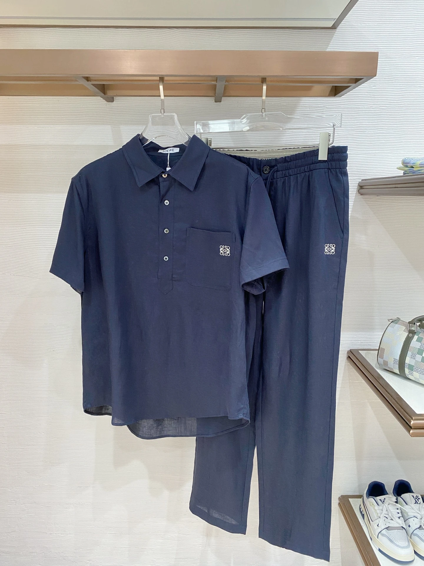 Loewe Matching Sets — bbee87be