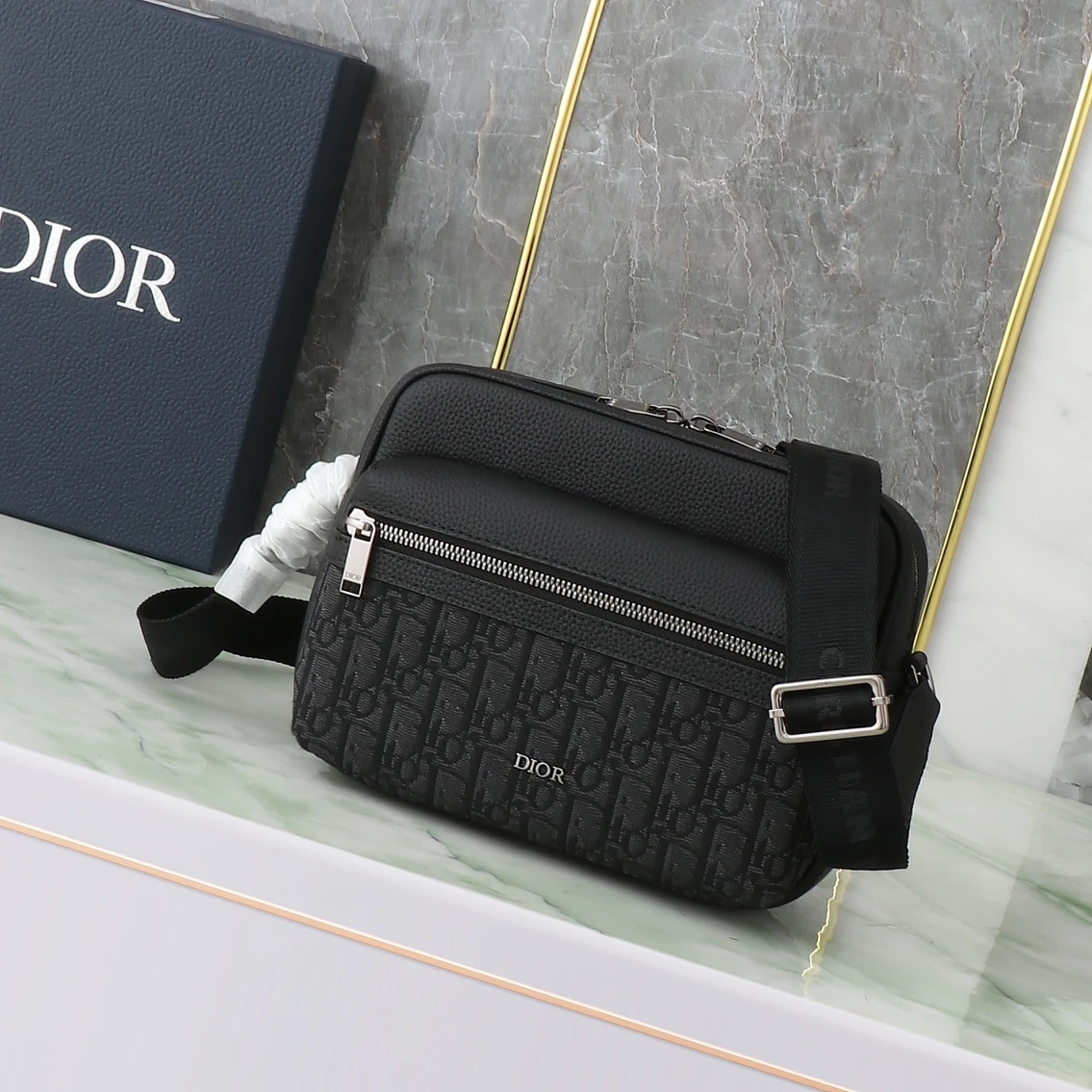 Dior Bag — f3870657