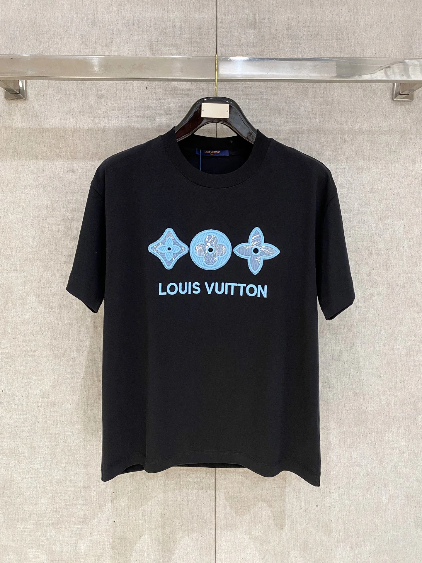 Louis Vuitton T-Shirt — 3724ec68