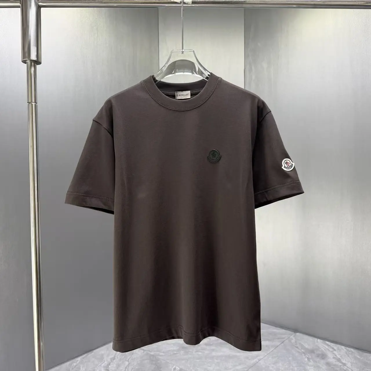 Moncler T-Shirt — 833b1aa7