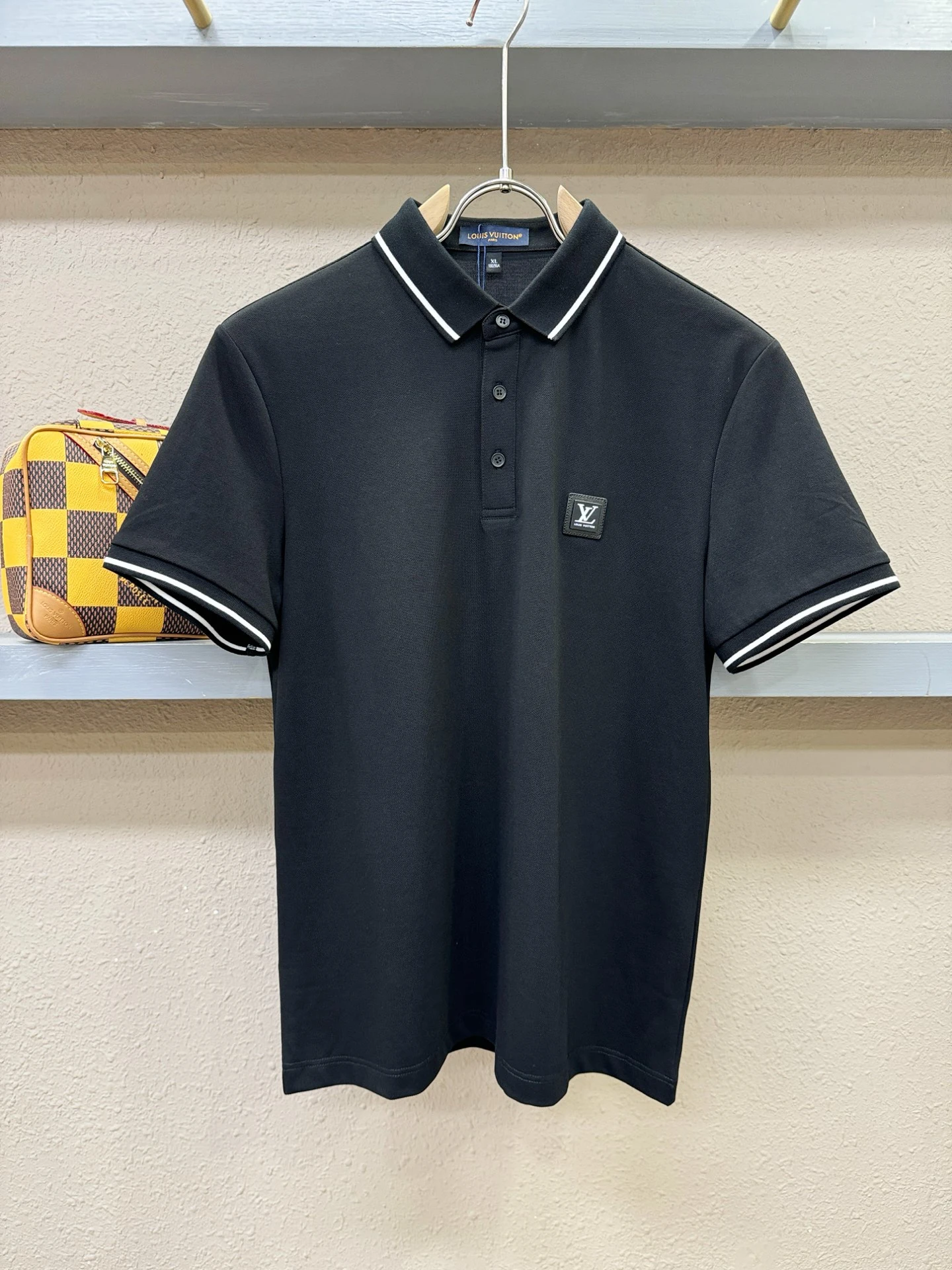 Louis Vuitton T-Shirt — f7966096