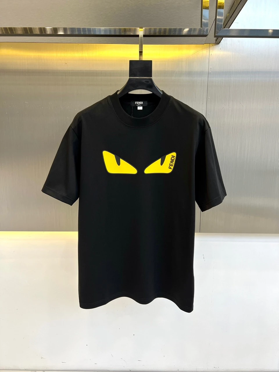 Fendi T-Shirt — 428574e2
