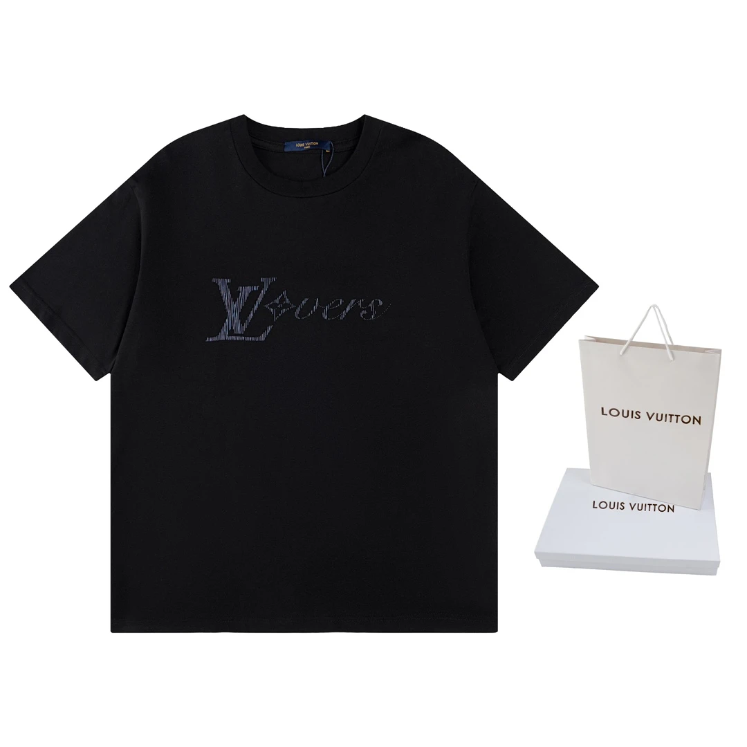 Louis Vuitton T-Shirt — d685674c