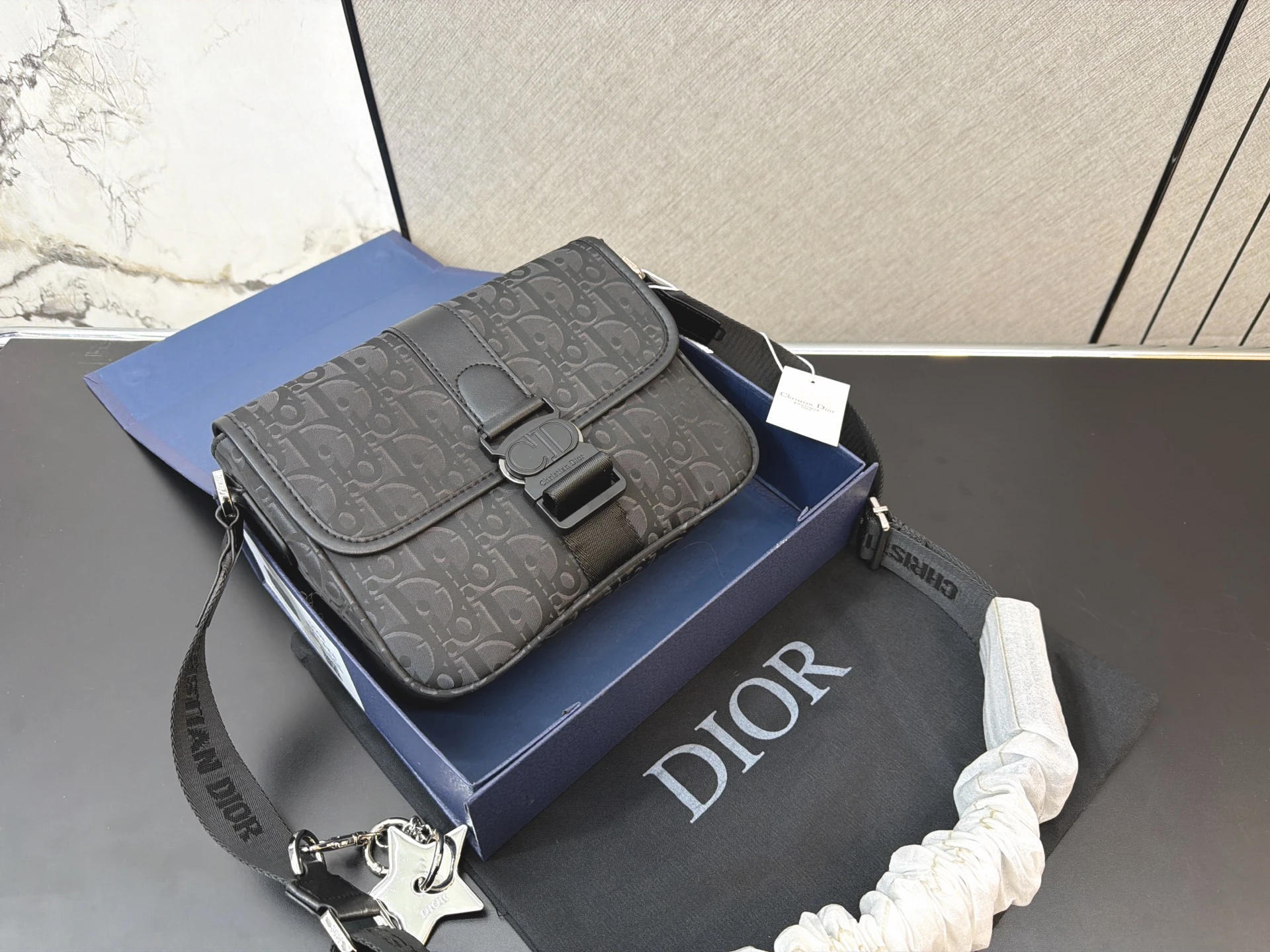 Dior Bag — 0be64491