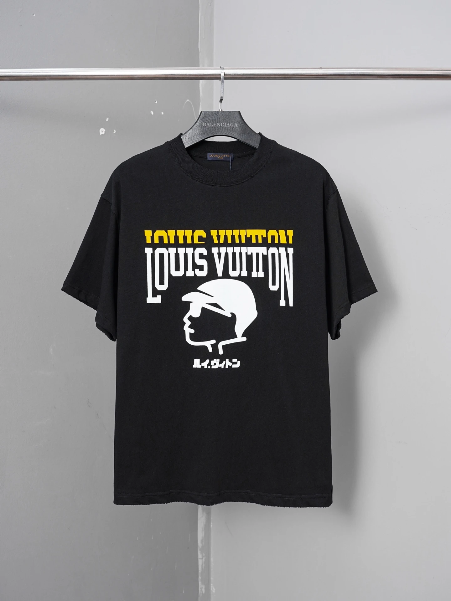 Louis Vuitton T-Shirt — 1a399256