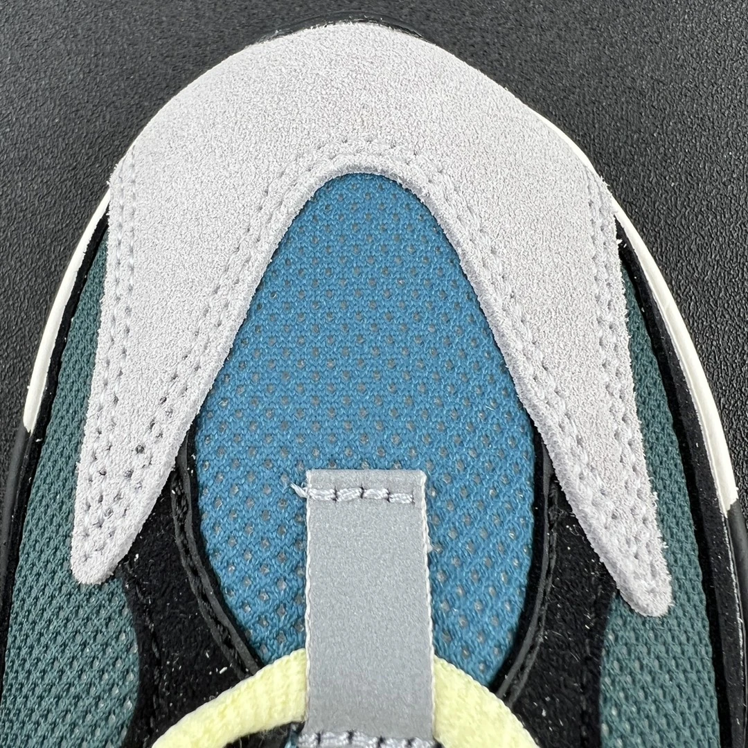 Adidas Shoes — 994589f2