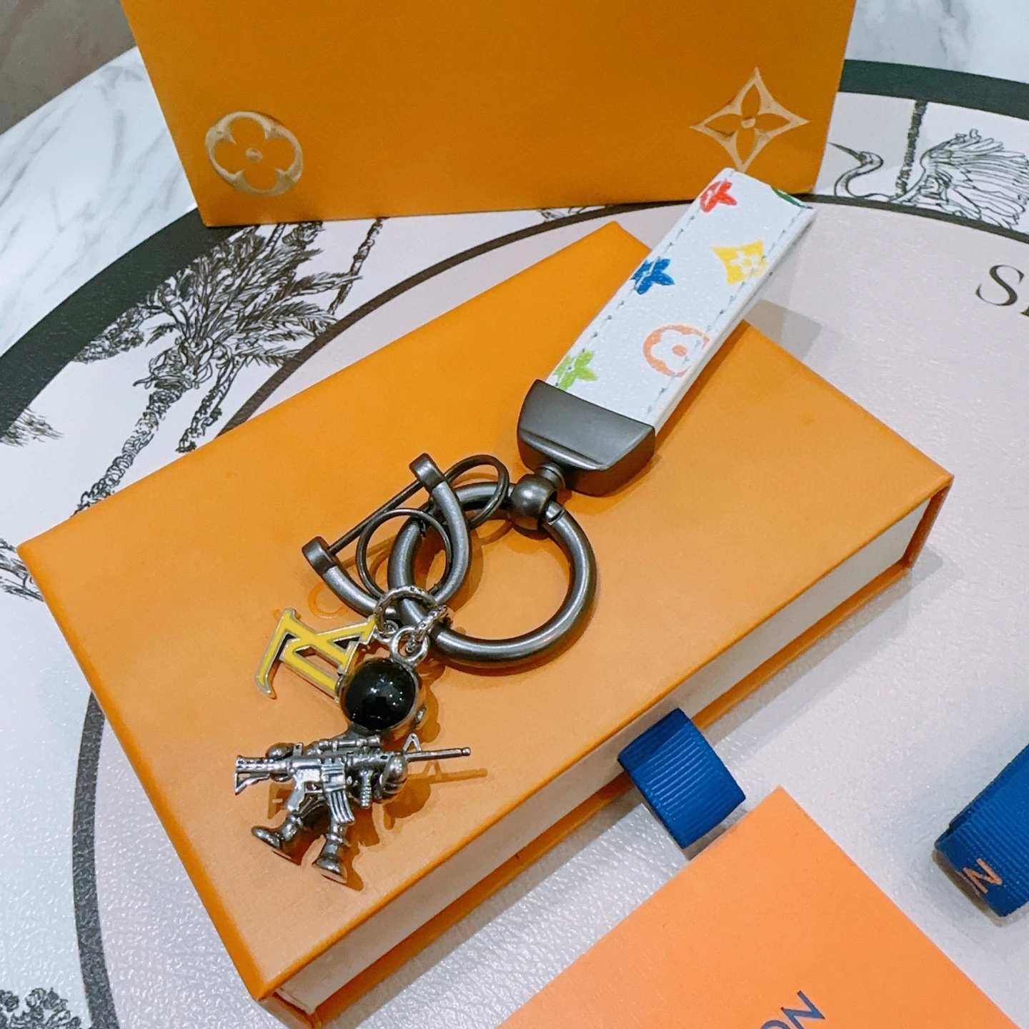 Louis Vuitton Keyrings & Bag Charms — 71710b82