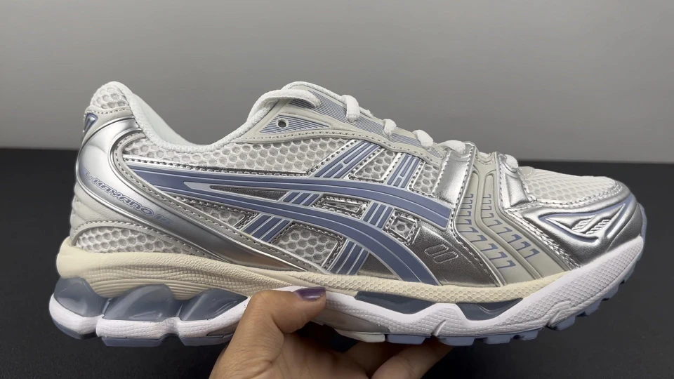 Asics Shoes — aef98caa