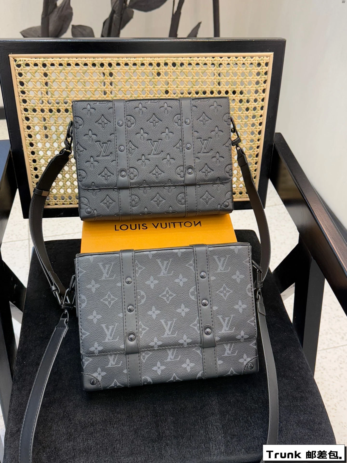Louis Vuitton Bag — 7ef44bca