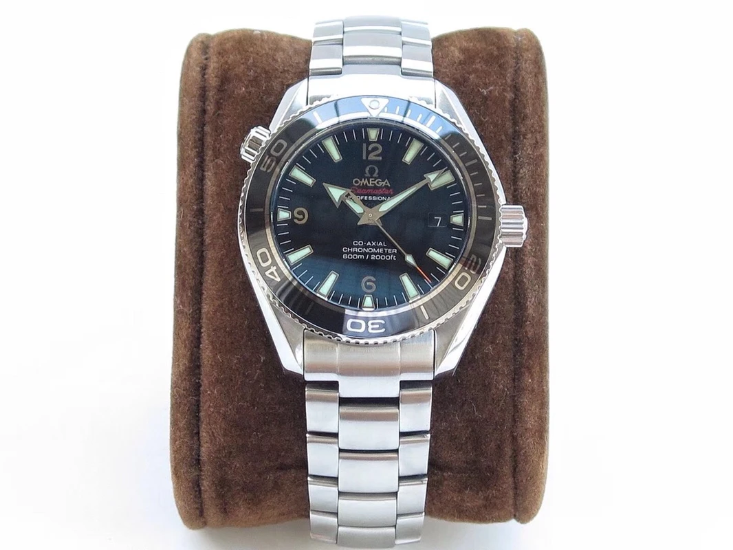 Omega Watch — e457e43f